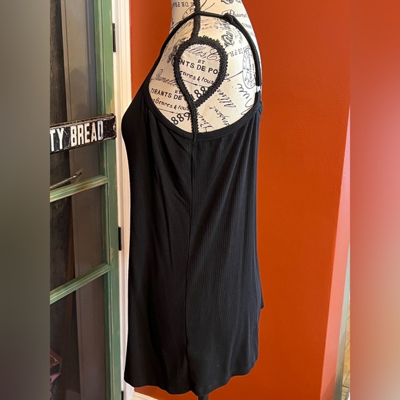 Torrid Black Everyday Ribbed Strappy Halter Tank Top / Size 2 🖤 - Picture 11 of 16